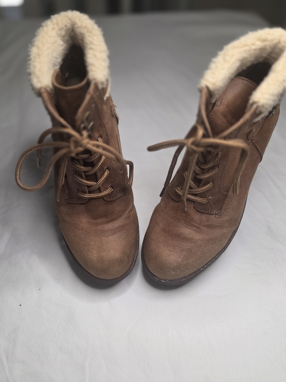 Cliffs by White Mountain Gerald Women's Boots Size 7M Brown Faux Fur Trim